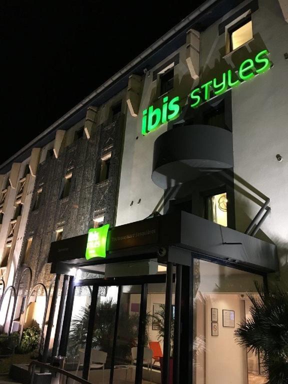 Hotel ibis Styles Toulouse Nord Sesquieres Exterior foto